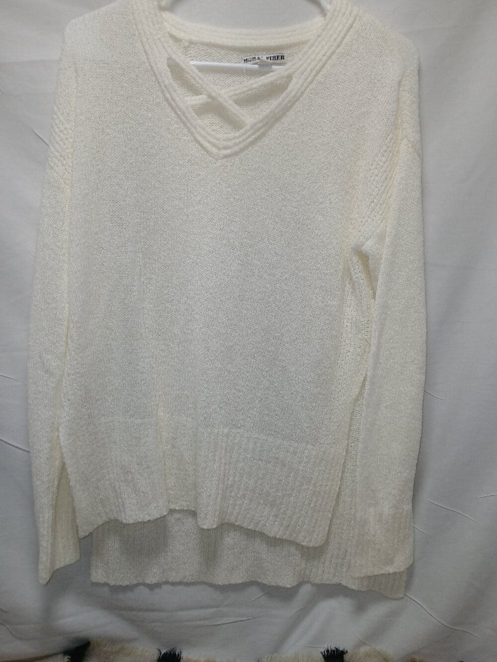MORAL FIBER Cozy Knit V‑Neck Sweater Cream Off‑White Textured Soft Minimalist L